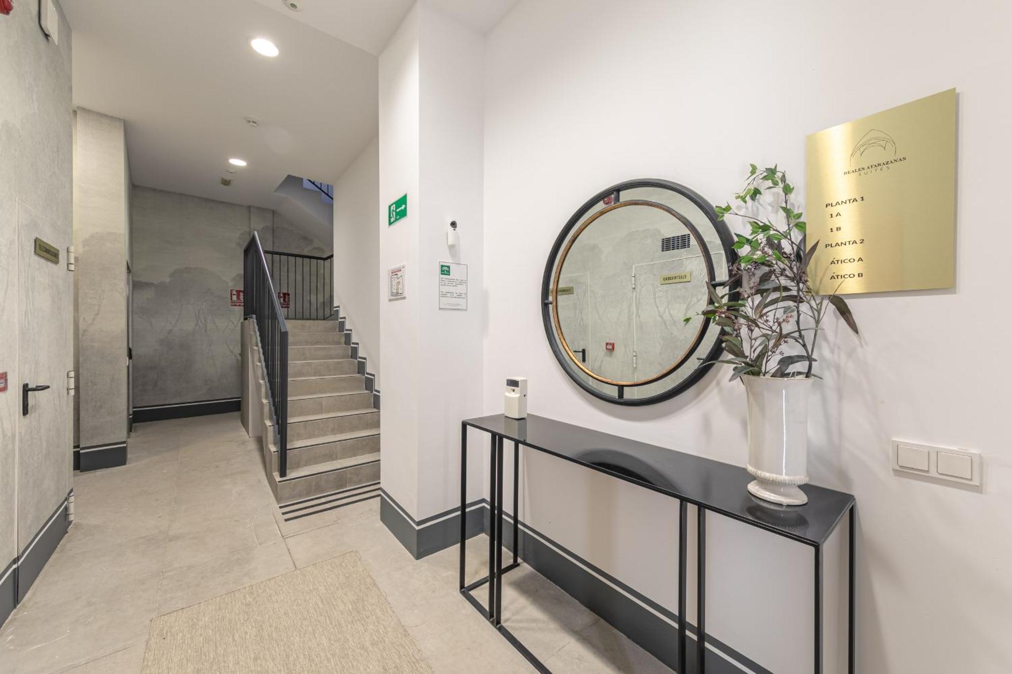 סביליה Green-Apartments Reales Atarazanas Suites מראה חיצוני תמונה